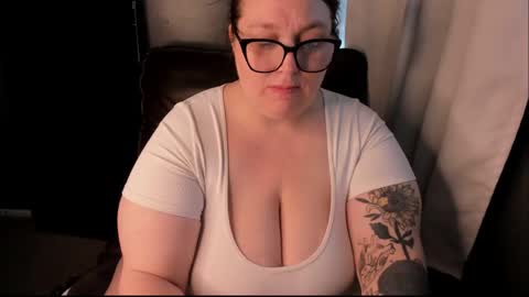 Snapshot of bigtittybbw chatting on September 17, 2025, 3:14 pm bigtittybbw online show from September 17, 2025, 3:14 pm