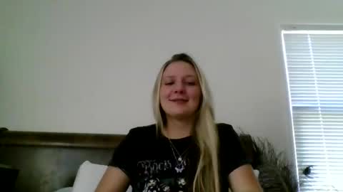 bigtittybella21 online show from July 2, 2026, 1:38 am