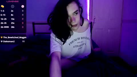 Snapshot of bigyapsmallbrain chatting on June 10, 2026, 8:52 pm straything online show from June 10, 2026, 8:52 pm