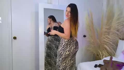 Snapshot of biiancasimons_ chatting on September 18, 2025, 7:05 pm online show from September 18, 2025, 7:05 pm