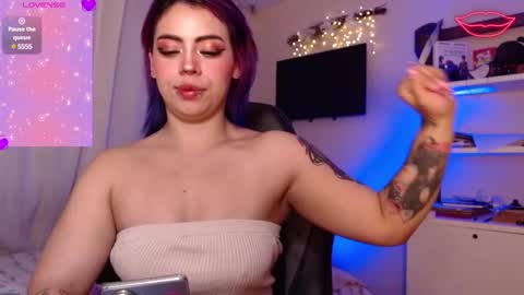 biigbooty_ online show from January 13, 2025, 3:56 am