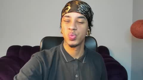 Sebas online show from September 10, 2025, 1:33 pm