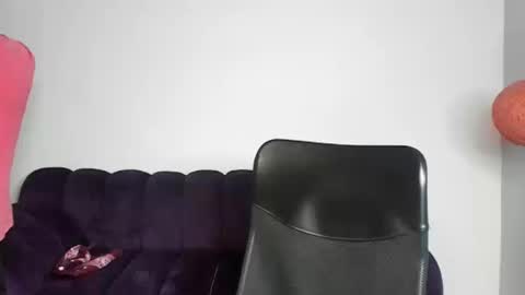 Sebas online show from September 25, 2025, 1:37 pm