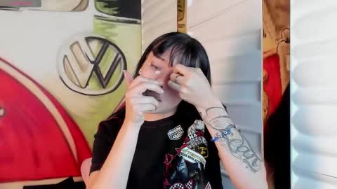 bilie__eilish online show from February 27, 2026, 12:05 pm