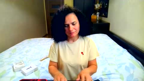 DOM NIKA online show from May 21, 2026, 9:22 pm