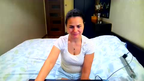 DOM NIKA online show from May 23, 2026, 9:41 pm