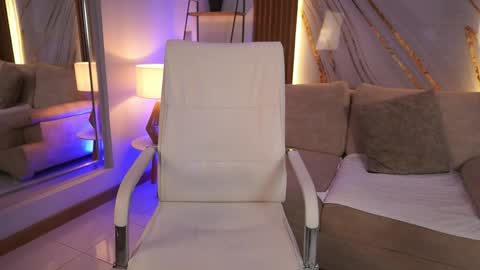 billiebrownn online show from May 7, 2026, 7:19 pm
