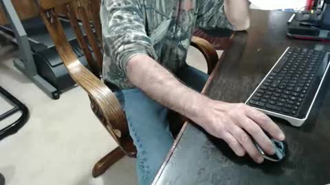 Snapshot of billy471 chatting on April 10, 2026, 11:53 pm billy471 online show from April 10, 2026, 11:53 pm
