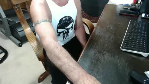 Snapshot of billy471 chatting on April 13, 2026, 9:42 pm billy471 online show from April 13, 2026, 9:42 pm