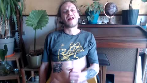 Snapshot of billy_fingercut chatting on February 25, 2025, 7:42 am Billy FingerCut online show from February 25, 2025, 7:42 am