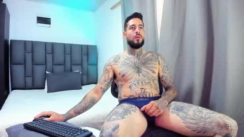 billy_sartori77 online show from February 5, 2026, 1:16 pm