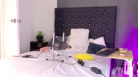 Snapshot of billye_eilish chatting on September 13, 2025, 5:02 pm Billie online show from September 13, 2025, 5:02 pm