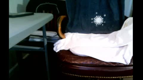 bimale4hotphuk online show from December 18, 2024, 6:35 pm