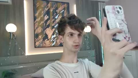 Bimbo boy online show from June 26, 2026, 2:32 pm