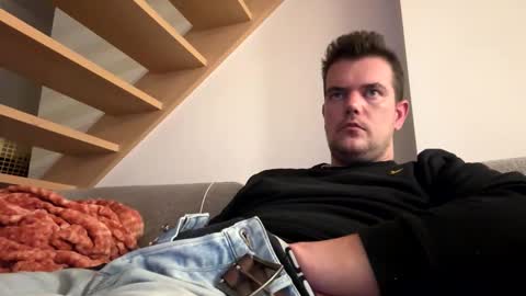 Snapshot of bingeling123 chatting on October 22, 2025, 12:55 am bingeling123 online show from October 22, 2025, 12:55 am