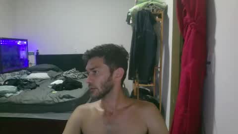 Snapshot of binhodm1 chatting on February 4, 2026, 6:19 am binhodm1 online show from February 4, 2026, 6:19 am