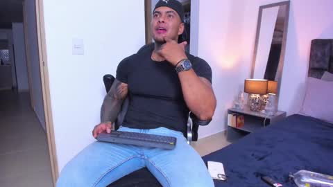 dariux john online show from December 13, 2024, 1:37 am