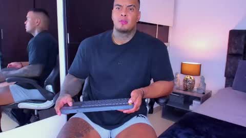 dariux john online show from March 11, 2025, 10:42 pm