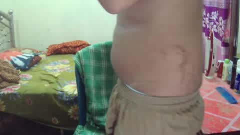 birbikrom104 online show from June 17, 2026, 1:56 pm