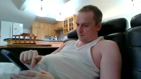bird8888 online show from September 30, 2025, 7:19 pm