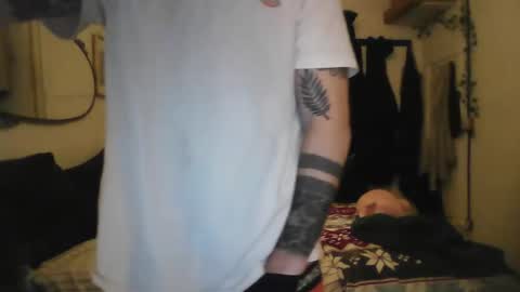 bird_0f_hermes online show from January 15, 2026, 4:11 pm