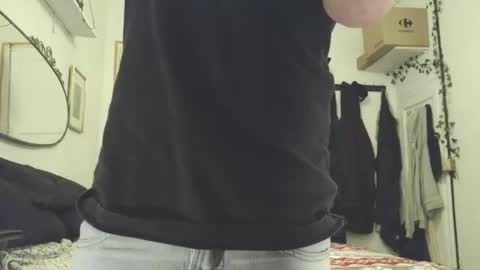 bird_0f_hermes online show from January 19, 2026, 11:47 am