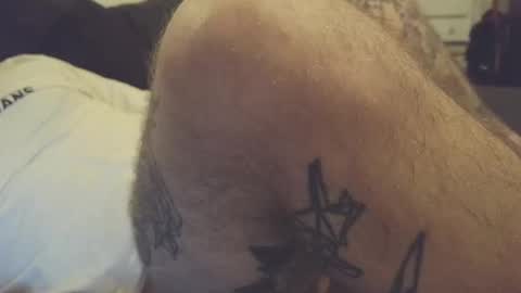 bird_0f_hermes online show from February 1, 2026, 9:02 pm