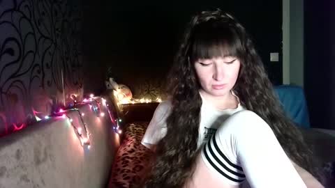 birdie_kiss online show from February 17, 2026, 8:15 pm