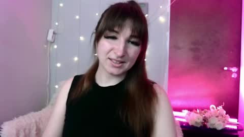 birdie_kiss online show from June 8, 2026, 7:47 pm