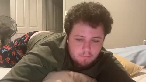 Snapshot of bisexualchubbyboy chatting on February 2, 2025, 10:02 am james online show from February 2, 2025, 10:02 am