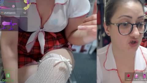 bisex woman online show from December 20, 2025, 11:23 pm