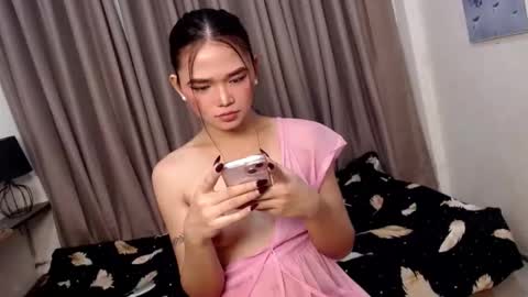bitchy_bea online show from April 7, 2026, 4:57 am