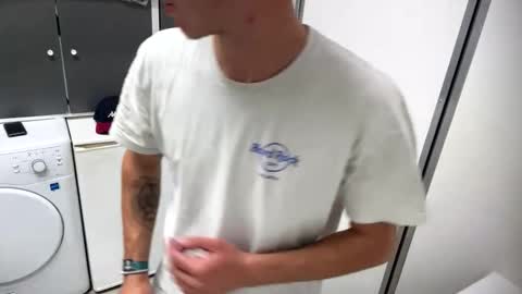 bitedeforain online show from October 5, 2025, 11:13 pm