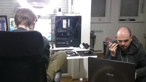 George  Maria online show from March 18, 2026, 6:22 pm