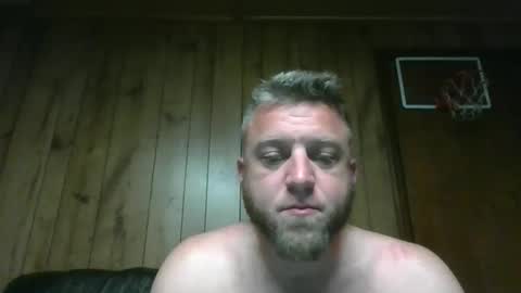 bjhancock_28 online show from May 4, 2026, 7:15 am