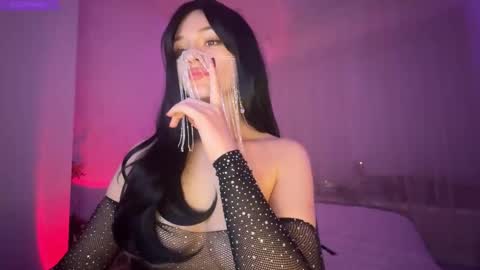 Snapshot of bl4ck_velvet chatting on October 6, 2025, 9:01 pm Kitty online show from October 6, 2025, 9:01 pm