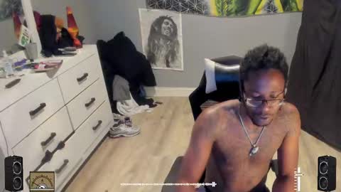 Plant Base Streamers From Pennsylvania online show from September 27, 2025, 11:10 pm