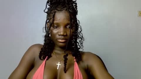 Esthy online show from October 18, 2025, 8:53 pm