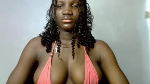 Esthy online show from October 20, 2025, 9:10 am