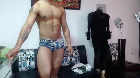 black_hot26 online show from September 23, 2025, 2:53 pm