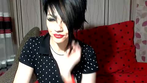 black_hot_01 online show from December 2, 2024, 11:18 pm