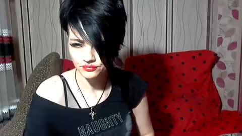 black_hot_01 online show from December 12, 2024, 8:47 am
