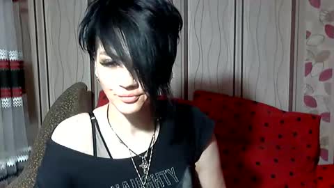 black_hot_01 online show from December 19, 2024, 6:23 am