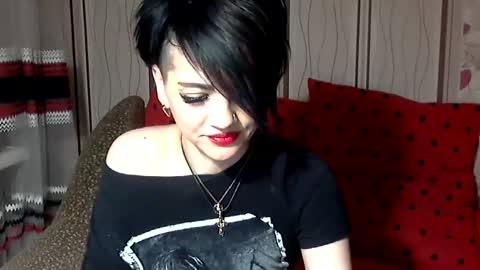 black_hot_01 online show from January 5, 2025, 4:04 am