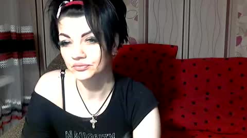 black_hot_01 online show from January 8, 2025, 11:19 pm