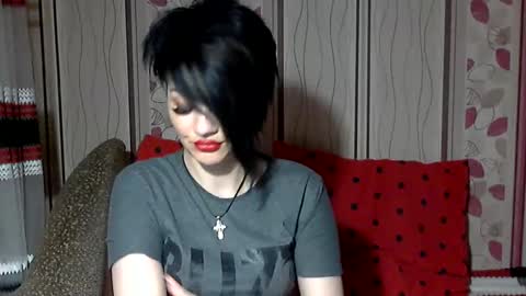black_hot_01 online show from March 3, 2025, 3:20 pm