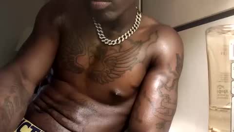 black_mamba2969 online show from November 22, 2025, 1:32 pm