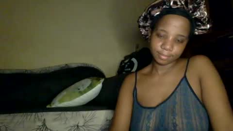Snapshot of black_queen0111254 chatting on July 22, 2026, 1:52 am Blackqueen online show from July 22, 2026, 1:52 am