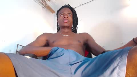 Snapshot of black_raiden chatting on October 15, 2025, 11:38 pm black raiden online show from October 15, 2025, 11:38 pm