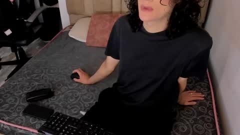 B L A C K  R O S E  online show from May 27, 2026, 11:29 am
